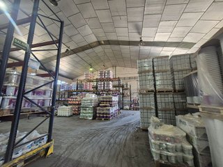 Nave industrial en venta en Montequinto en Dos Hermanas