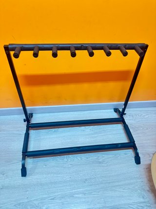 Soporte para 7 guitarras ADMIRA