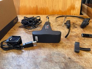 Poly SAVI 8245 UC Auriculares Inalámbricos