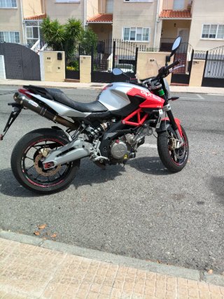 Aprilia shiver 750 limitada en papeles