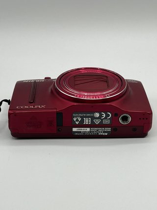 Nikon coolpix s9700