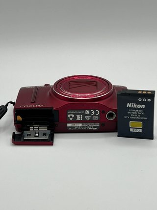Nikon coolpix s9700