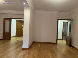 Piso en alquiler en Centro en Logroño