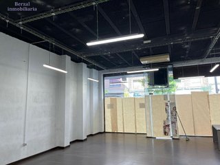 Local comercial en alquiler en Residencia en Logroño