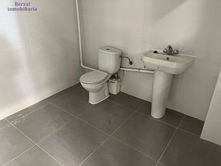 Local comercial en alquiler en Residencia en Logroño