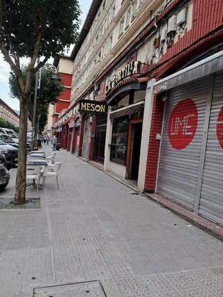 Local comercial en alquiler en San Pedro de Deusto-La Ribera en Bilbao