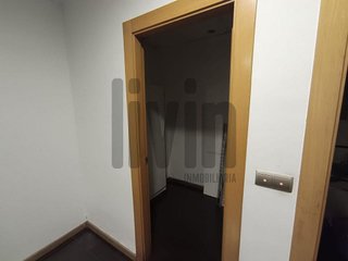 Local comercial en alquiler en Avda de Madrid - Pº de la Estación en Jaén