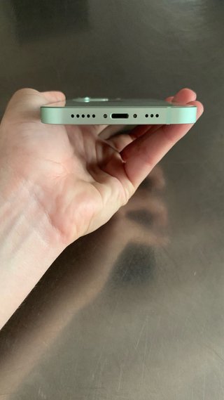 iPhone 12 / 128GB
