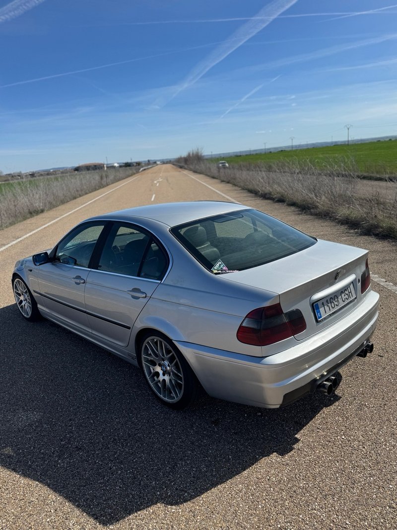 BMW Serie 3 2005 - foto 1