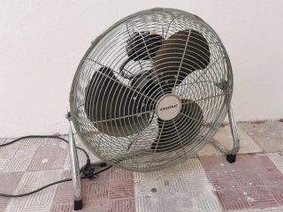 Ventilador industrial metálico