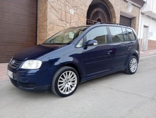 Venta o cambio Volkswagen Touran 2004