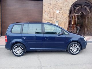 Venta o cambio Volkswagen Touran 2004