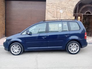 Venta o cambio Volkswagen Touran 2004