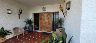 Chalet en venta en La Granja-La Colina-Los Pastores en Algeciras