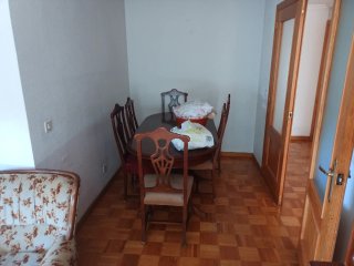 Completo Mueble de comedor y sofás
