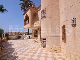 Chalet en venta en Puerto de Mazarrón en Mazarrón