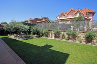 Chalet en venta en Cabanillas del Campo