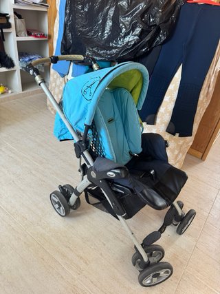 carrito de bebe y niño + silla de coche.