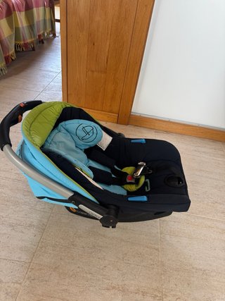 carrito de bebe y niño + silla de coche.