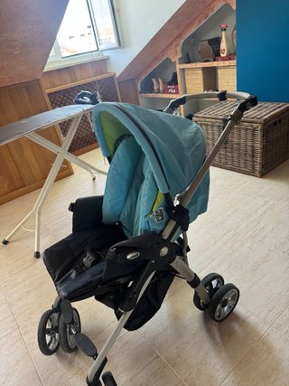 carrito de bebe y niño + silla de coche.