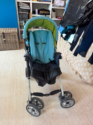 carrito de bebe y niño + silla de coche.