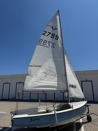 Barco de vela inglés fibra Gull carrito y remolque
