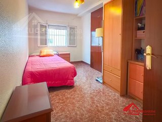 Piso en venta en Santa Rosa - Valdeolleros en Córdoba