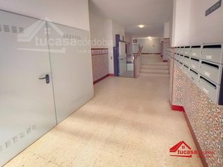 Piso en venta en Santa Rosa - Valdeolleros en Córdoba
