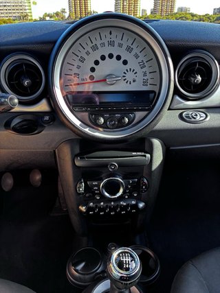 MINI Cooper 2012