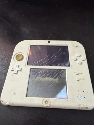 Nintendo 2DS console