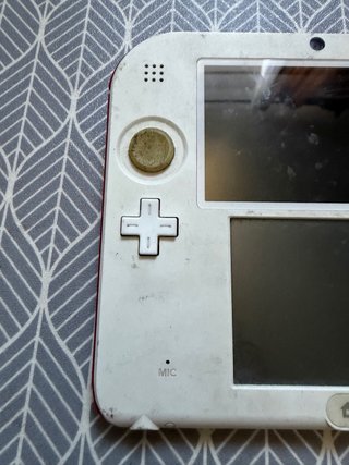 Nintendo 2DS console