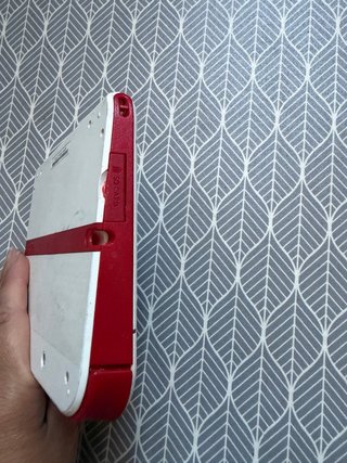 Nintendo 2DS console
