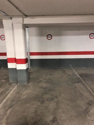 Garaje en venta en Los Olivos en Huesca