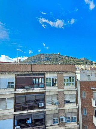 Piso en venta en Hospital en Jaén