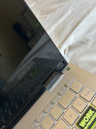 ASUS VivoBook, parte inferior de la pantalla rota