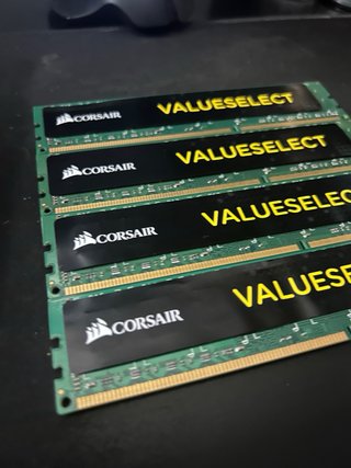 4x 8GB DDR3 Corsair Value RAM