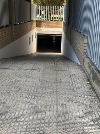 Garaje en alquiler en Romareda en Zaragoza