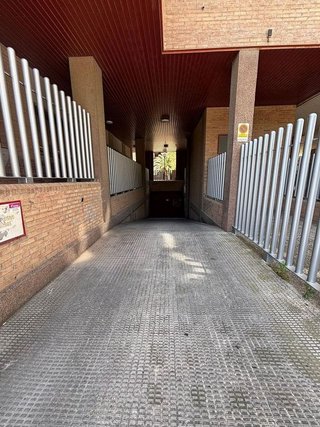 Garaje en alquiler en Romareda en Zaragoza