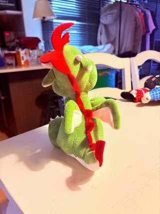 Peluche de dragon para niños de sant jordi