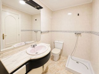 Oficina en venta en Ensanche - Diputación en Alicante