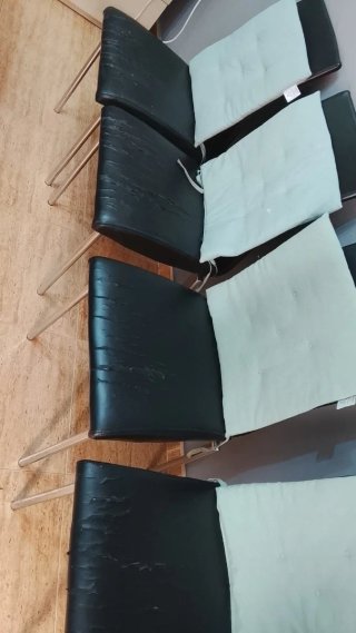 4 sillas 15 euros