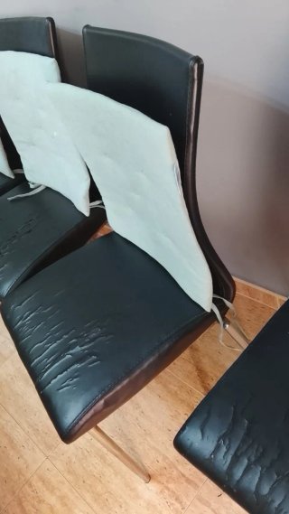 4 sillas 15 euros