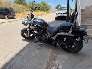 Moto SUZUKI INTRUDER M800 en perfecto estado