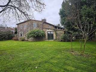 Chalet en venta en Melide