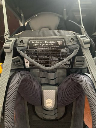 Mochila Portabebés Deuter Negra/Gris