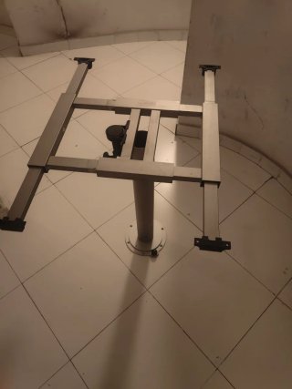 Pie de mesa para autocaravana o caravana