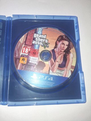 GTA V Premium Edition PS4