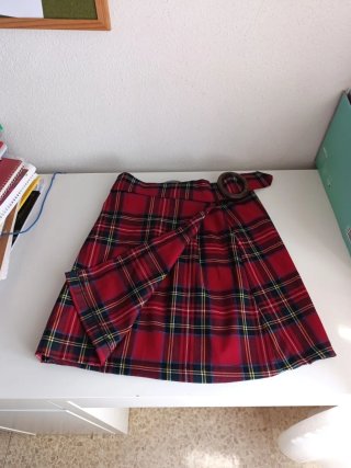 Falda colegiala .10-12 años.