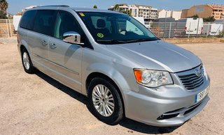 Lancia Voyager 2012