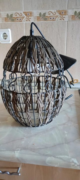 Lámpara de techo colgante de mimbre y metal